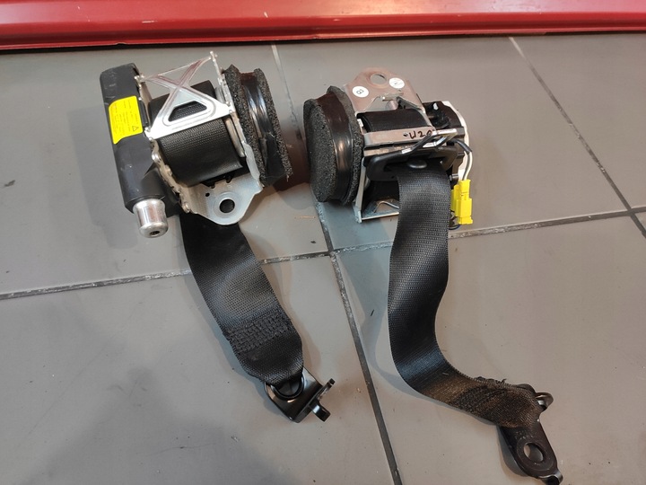 фото №1, Mercedes w212 рестайлінг pas безпеки праві лівий зад піротехнічні