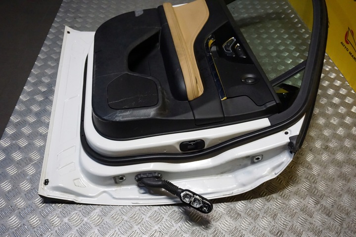 фото №13, Lincoln corsair 2020 - 2024 дверь перед левая передние стекло комплектные usa