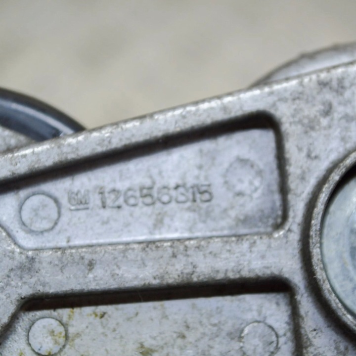 фото №6, Opel astra k 2016 натяжитель ремень генератора