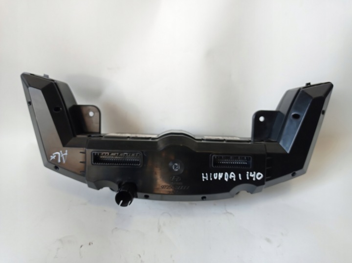 фото №9, Панель кондиционера hyundai i40 97250-3z900