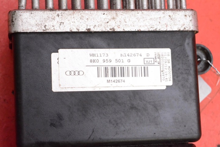 фото №7, Блок керування  модуль вентилятора 8k0959501g audi q3 8u 2.0 tdi 140 km 11-14