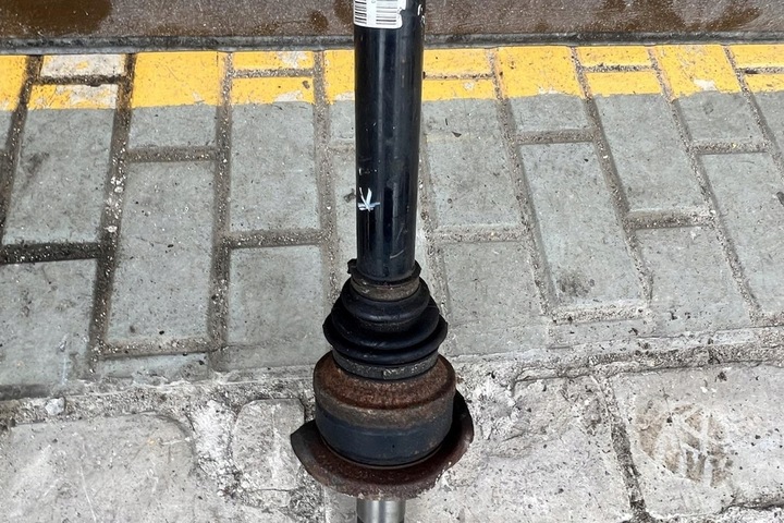 фото №10, Напіввісь задня ліва bmw x6 e71, e72 p756412803 2010