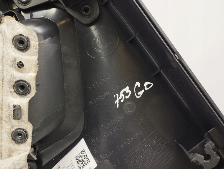 фото №11, Volkswagen tiguan 2021 права сторона обшивки / обшивка двері задніх