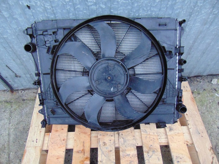 фото №6, Радиаторов воды вентилятор mercedes w213