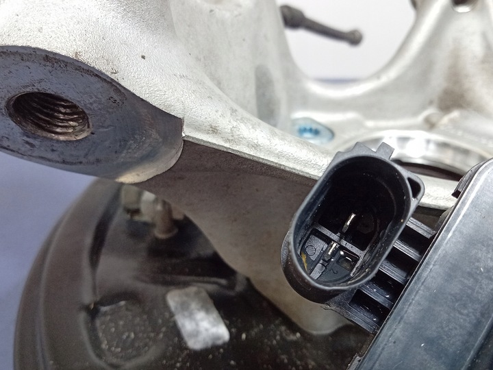 фото №5, Audi q4 e-tron поворотна опора ліва зад барабан ступиця 1ea435n