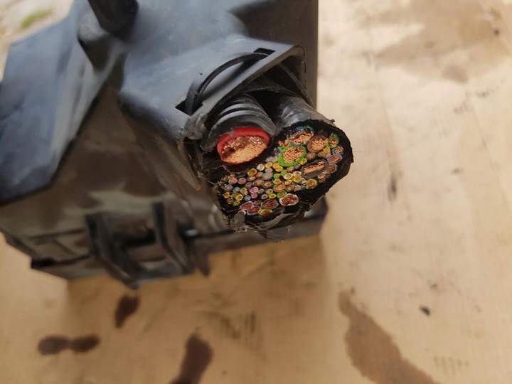 фото №5, Коробка запобіжників 1.5tdci ford ecosport