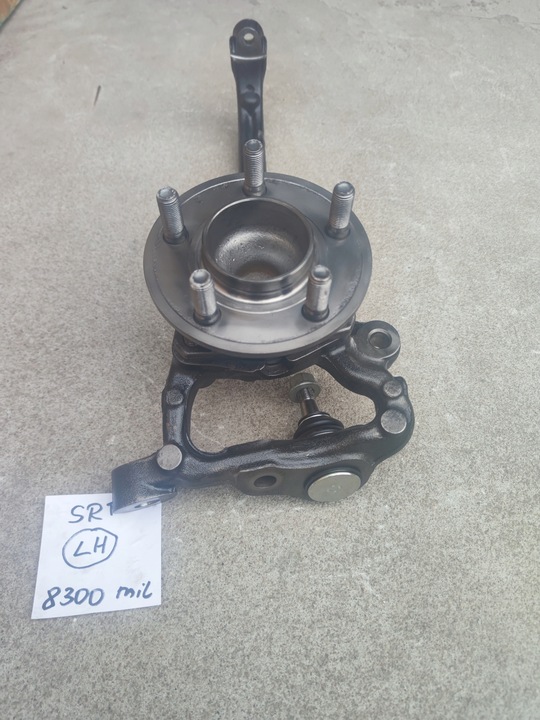 фото №10, Dodge challenger charger srt передняя левая поворотный кулак 2015+