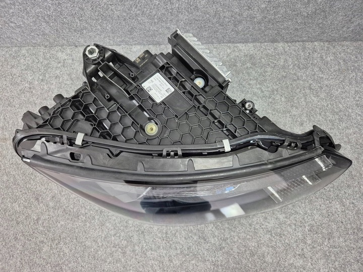 фото №16, Фары лампы передние перед комплект - mercedes eqe v295 полный led 2023-