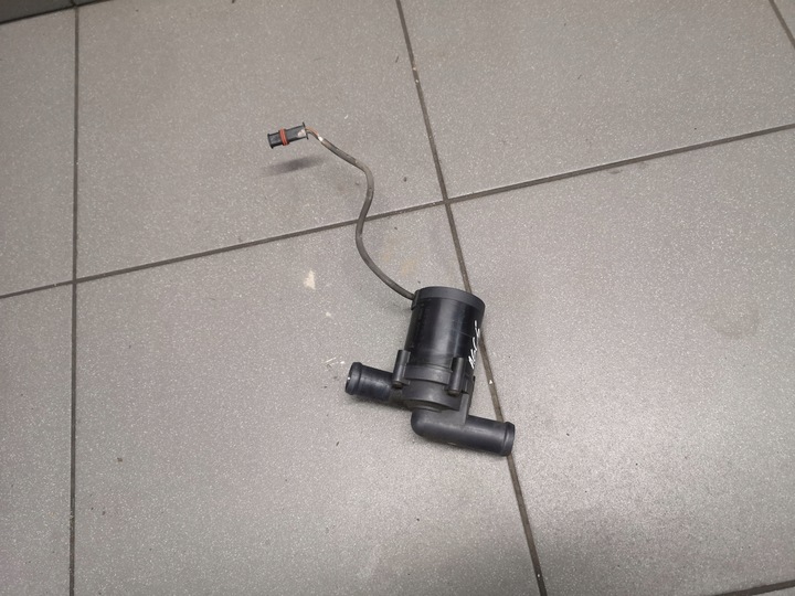 фото №1, Помпа води вебасто audi a6 c5