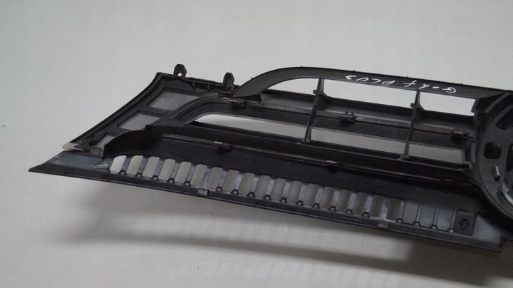 фото №14, Решётка радиатора решётка vw golf v plus 2008