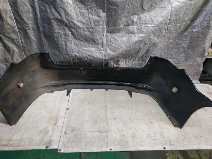 фото №10, Бампер задній toyota avensis t27 15-17 sedan pdc