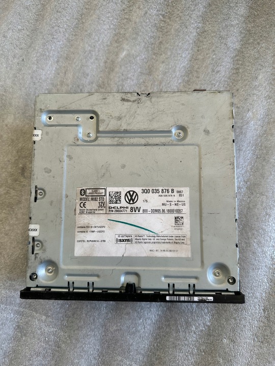 фото №1, Vw golf passat навигация считыватель sd dab 3q0035876b....