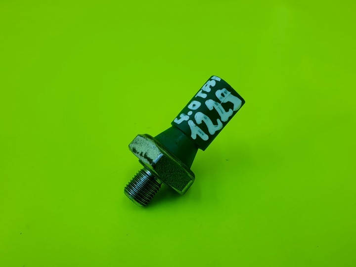 фото №1, Датчик ciśnieniea масла s6 c7 s7 c7 a8 4.0 tfsi ctg 079919081d