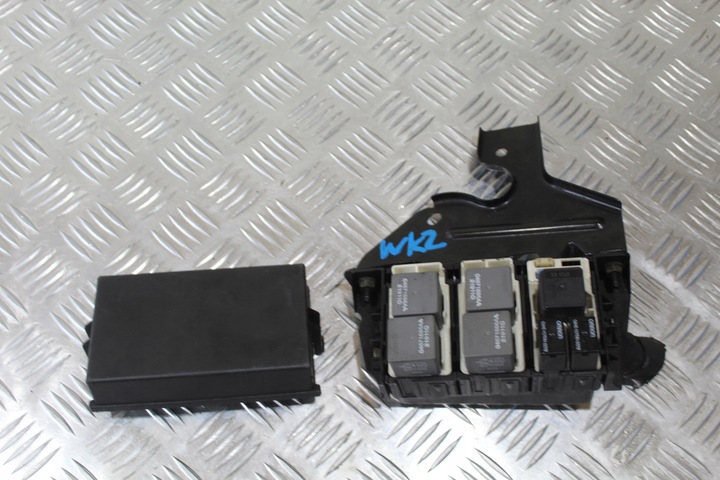 фото №1, Коробка предохранителей jeep grand cherokee wk2 iv