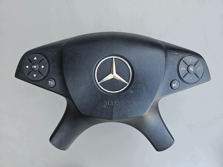 фото №9, Mercedes w204 торпедо консоль подушки ремни
