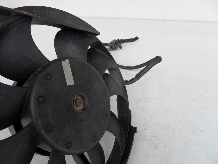 фото №9, Ford focus mk3 iii 10-14 1.0 вентилятор радиатор