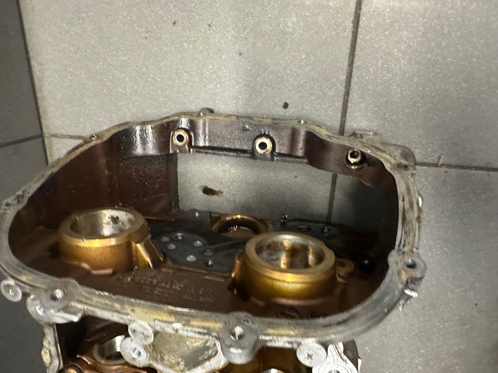 фото №5, Головка правая голый audi a6 c6 2.4 bdw 06e103374a