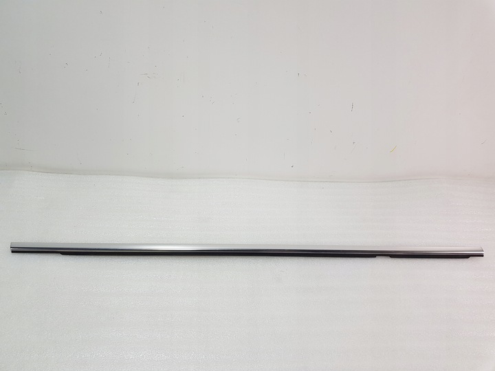 фото №2, Планка накладка двері права зад opel zafira c 13260080