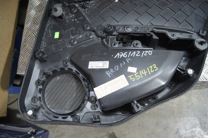 фото №9, Боковина обивка дверь левый зад seat arona