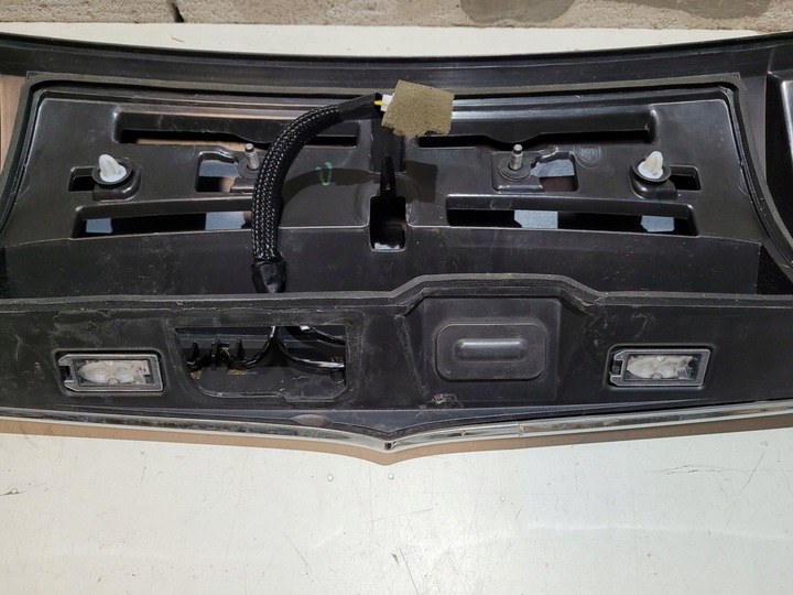 фото №11, Спойлер крышки зад maserati levante