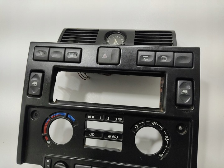 фото №3, Рамка захист панелі розподільчої радіо land rover defender 7h12-045f67 07-14