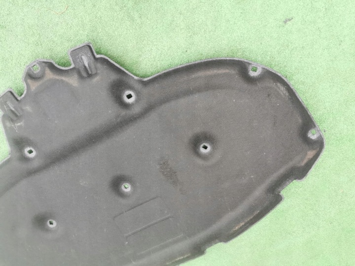 фото №9, Шумоізоляція підкладка капота maserati grecale 22- 18248100