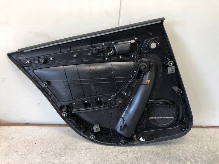 фото №5, Боковина дверь правые зад audi a4 b8 8k0867306