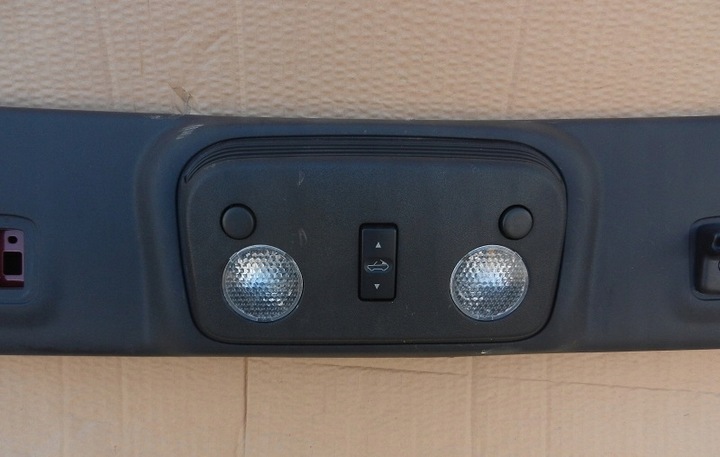 фото №1, Mustang 07 09 лампа стеля cabrio освітлення