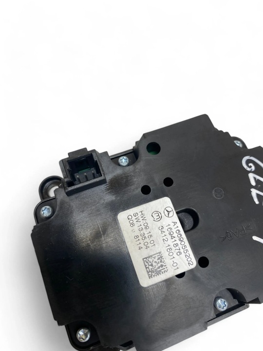 фото №9, Mercedes-benz gle w166 - c292 2018 кнопки multifunkcyjne