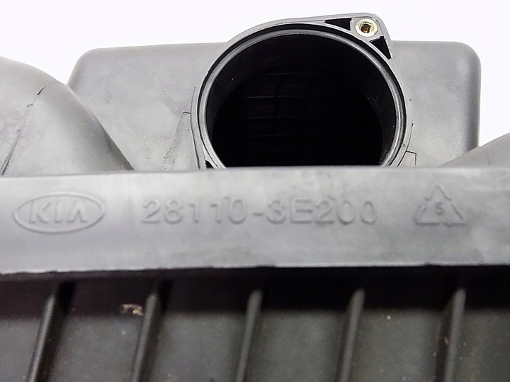 фото №12, Корпус фільтра повітря - kia sorento i 2.5 crdi