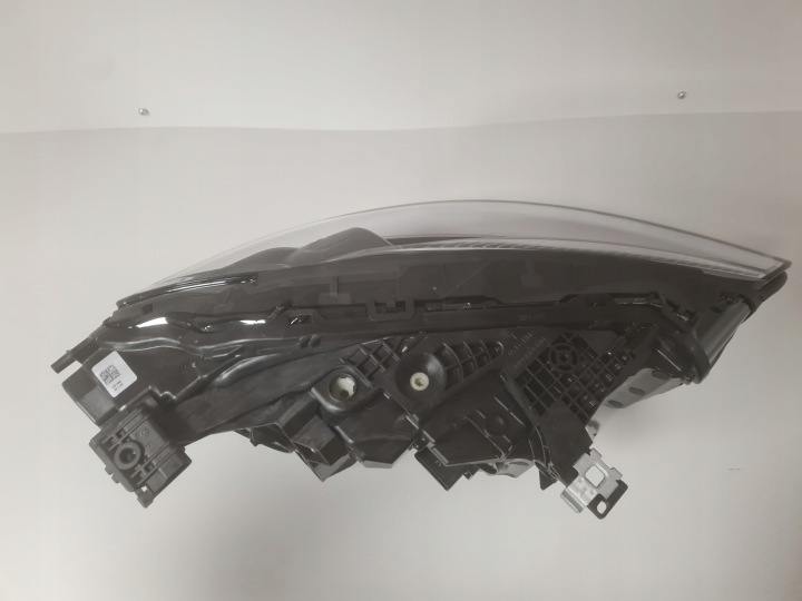 фото №8, Mercedes-benz cla w174 комплект лампа multibeam a1749064102 a1749064202