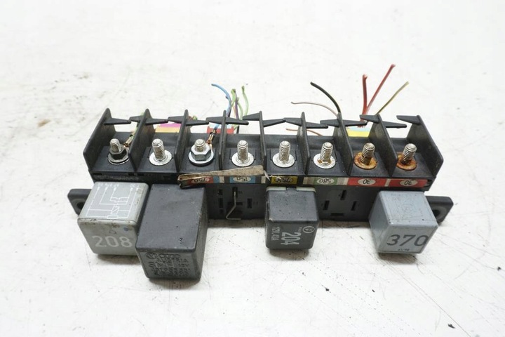 фото №1, Коробка предохранителей audi a4 b5 1.6