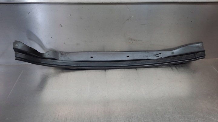 фото №1, Планка прокладка обтікач двері правий перед 30661413 volvo v50 04-12r