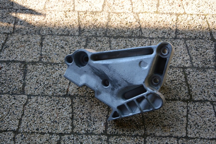 фото №10, Крепление двигателя vw jetta 2,0 tdi 15- vag 04l199207