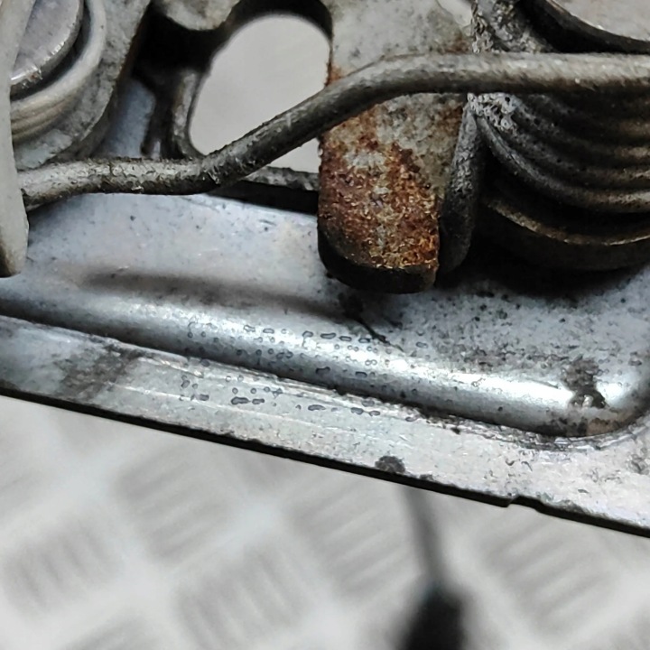 фото №6, Праве замок капота bmw x5 f15, f85 7308068 31418729 3.0l 190kw 2014