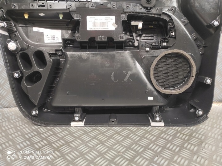 фото №10, Боковина обивка дверь правые перед передних правых citroen c5 aircross