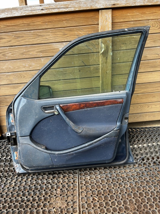 фото №16, Дверь правая перед передние mercedes w210 98r