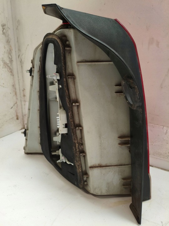 фото №8, Opel zafira b фара правое зад фара заднее eu 084421960r