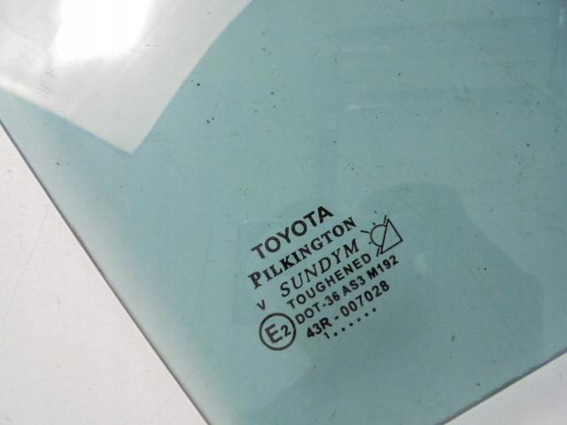 фото №3, Скло двері правий зад toyota avensis t25 sedan 01r