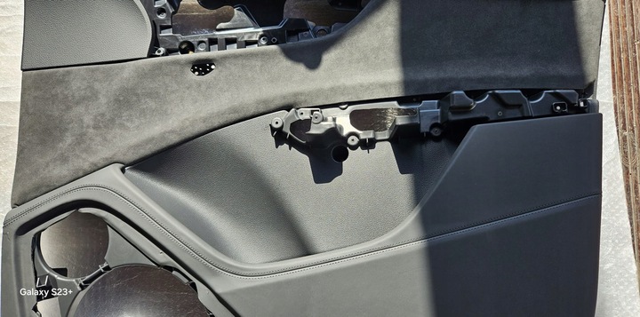 фото №13, Боковина двері праві перед audi q7 4m0867118b 4m0867104f