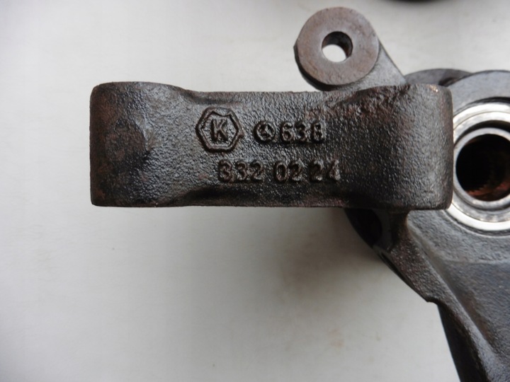 фото №7, Поворотна опора ступиця лівий перед mercedes vito i 638 96 ---