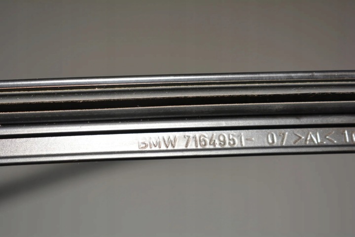 фото №11, Комплект накладка внешних bmw 1 e81 7164952 2.0l 105kw 2008 - 11681989