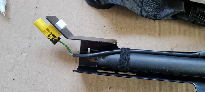 фото №14, S3 8v sedan a3 pas безпеки правий перед натягувач 8v5857706h