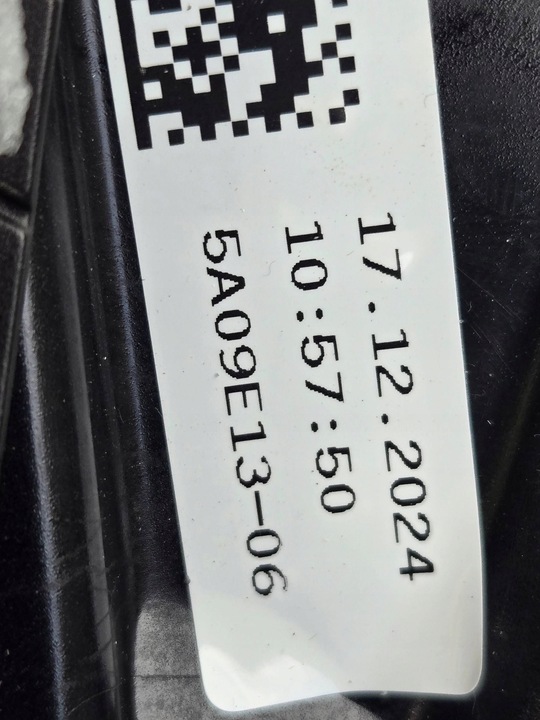 фото №8, Планка защита впуск воздуха крыльев перед сторона левая bmw 4 i4 g26 5a09e13