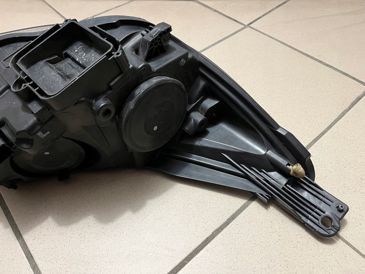 фото №14, Ford focus mk3 iii 3 рестайлінг led 14- f1eb лампа передня перед ліва