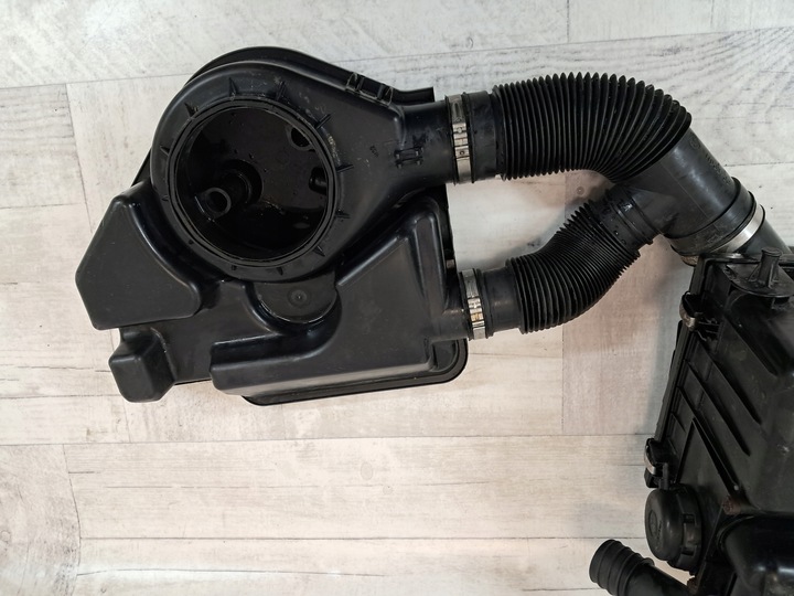 фото №5, Opel corsa b 1.2 корпус фильтра воздуха воздуховод 90573598 90528176