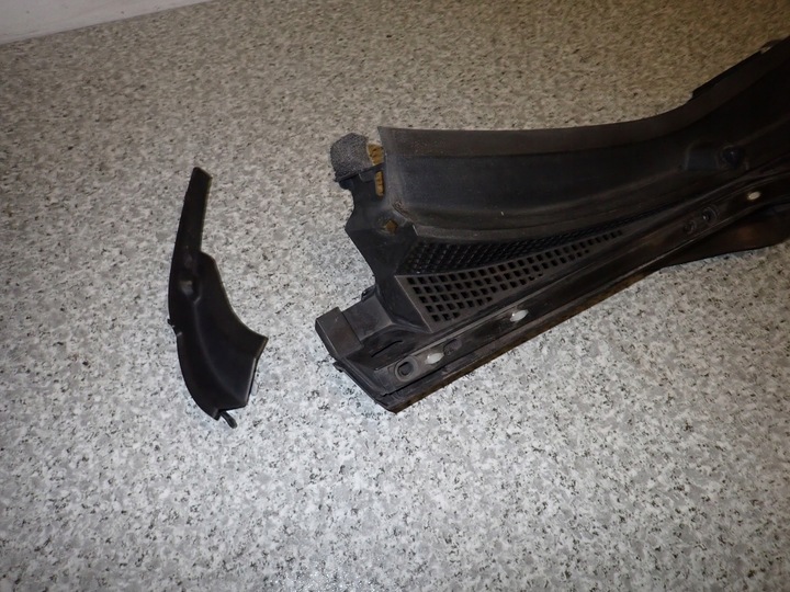 фото №6, Mazda 2 mazda2 de 07-13 панель под лобовым стеклом пластиковый европа комплект