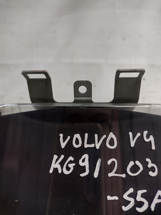фото №7, Спидометр, приборы volvo v40 рестайлинг 1,9d оригинальный номер 30889704d