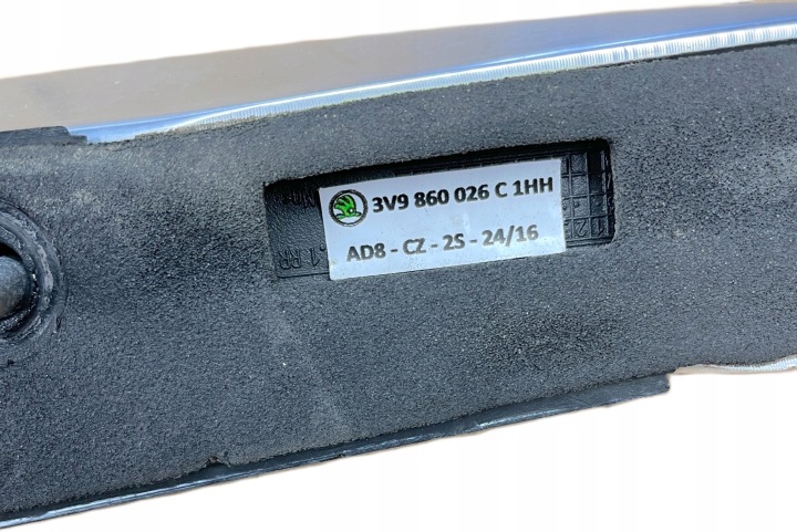 фото №10, Skoda superb 3 універсал рейлінг даховий праве 3v9860026c 1hh