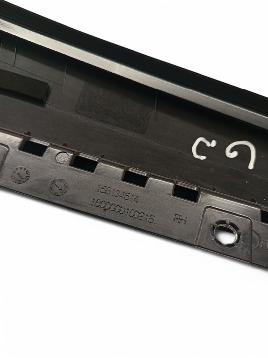 фото №5, Alfa romeo stelvio 156134614 права сторона прокладки скло